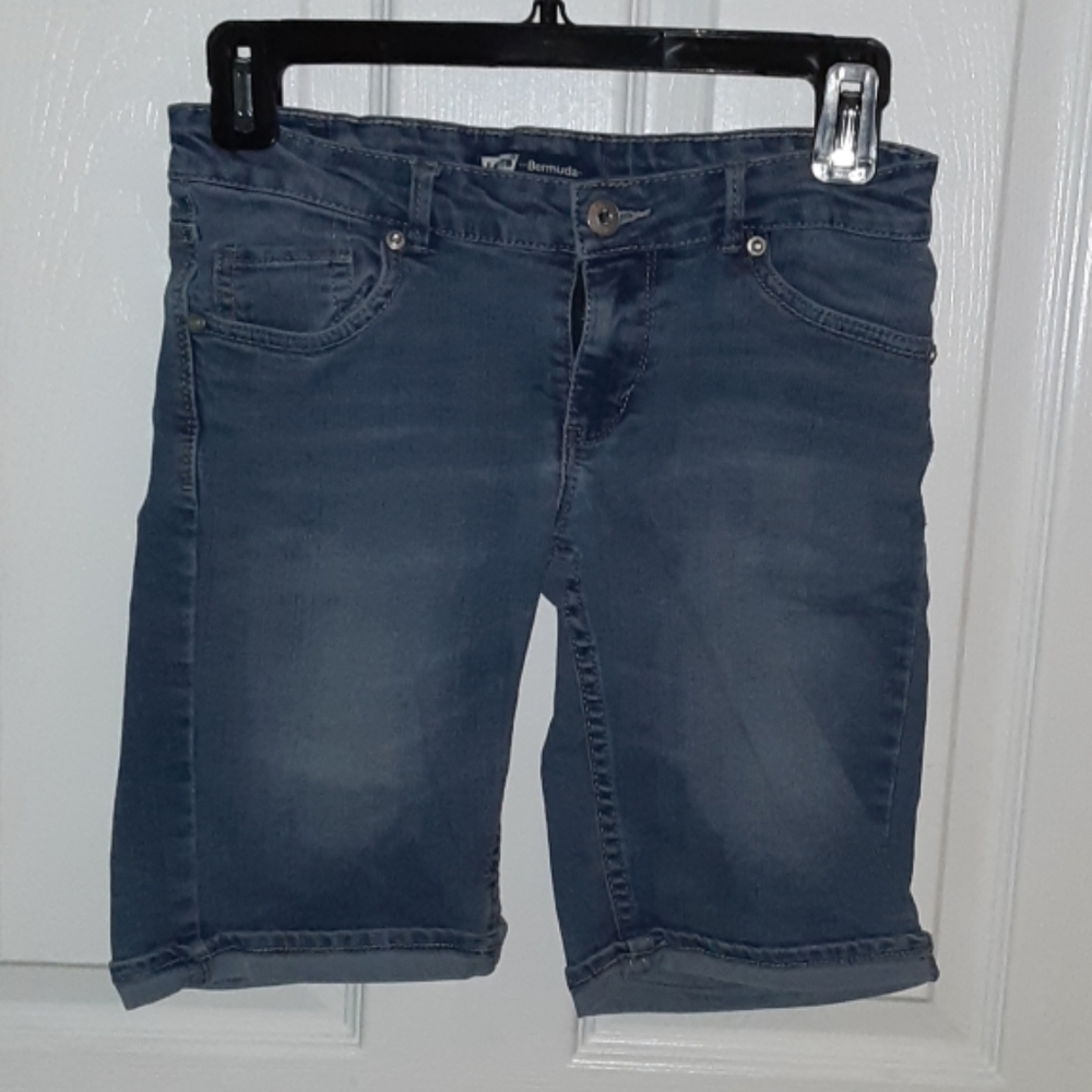 Levi's shorts